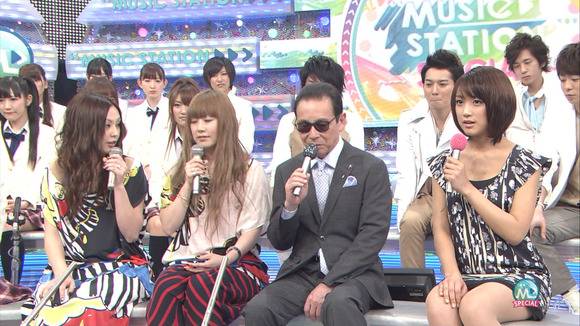 竹内女子アナウンサーがMステでパンチラしてるエロキャプ画像 14