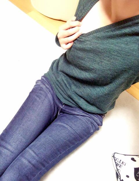 裏垢で「ラブホなう」の自撮りエロ写メまであげちゃうDQNビッチ娘がぐうエロｗｗｗｗｗ 31