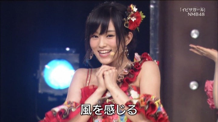 NMB48が超ミニスカ衣装で踊ってるエロ画像30枚　【イビサガール】 9