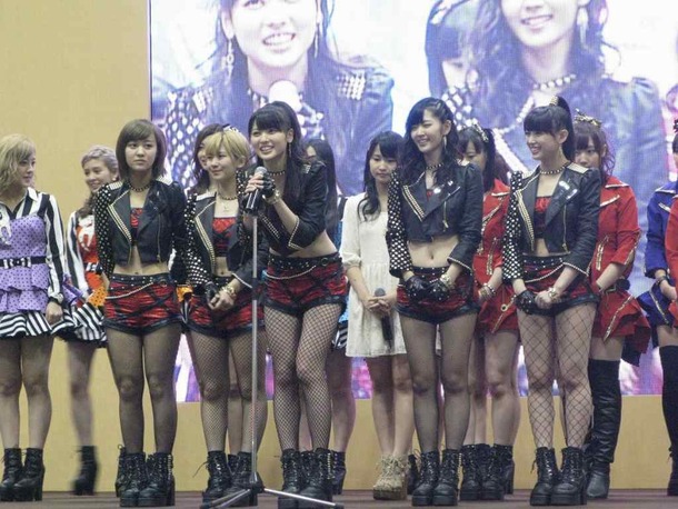 ℃-uteの網タイツがエロい新曲PVの画像30枚 26