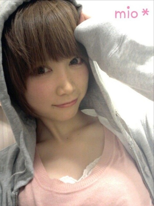 顔だけで抜けちゃう可愛いAV女優のエロ画像35枚 17