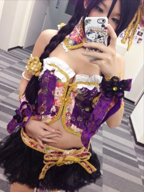 五木あきら コスプレイヤーの下乳が見えてるエロ画像 22
