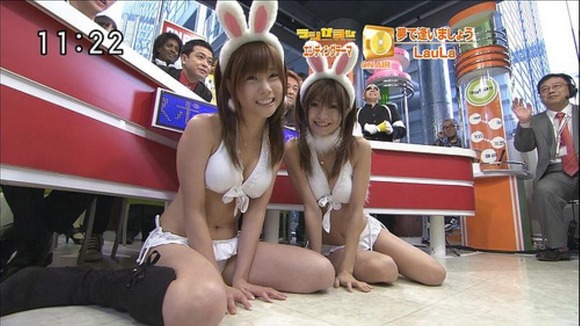 重盛 さと美　巨乳グラビアアイドルのエロ画像40枚 8