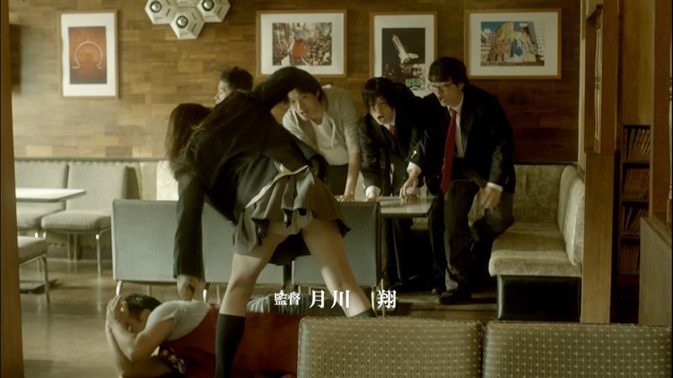 夏帆が制服姿で開脚パンチラしてるエロキャプ画像 18