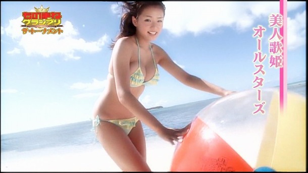 篠崎愛　巨乳グラドルがきゃりーぱみゅぱみゅのモノマネしてるTVキャプ画像 10