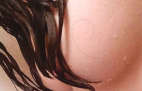 【素人 自撮りエロ画像】ロングヘア女子が髪の毛でおっぱい隠すのクッソエロいんだがｗｗｗｗｗｗ 4