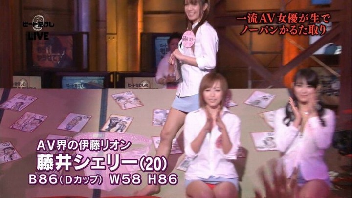 小向美奈子やAV女優たちがストリップ、OLパンチラしてるエロ画像80枚 19