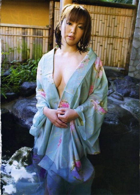 磯山さやか　巨乳グラビアアイドルのエロ画像35枚 28