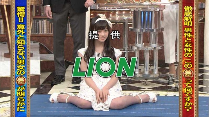 橋本環奈の上目遣いや女の子座りが可愛い 4