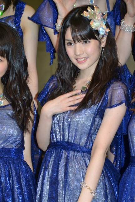 道重さゆみがパンチラしてるエロ画像30枚　モーニング娘。 8