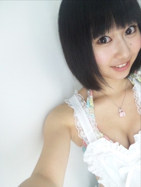 AKB48巨乳メンバーの抜けるエロ画像まとめ　ゆきりん・大島優子 32