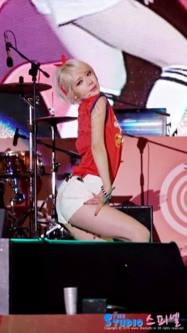 韓流アイドルＡＯＡチョアのホットパンツ+生足がエロい画像まとめ 16