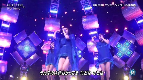 MステでPerfumeの生足がエロいキャプ画像30枚 5