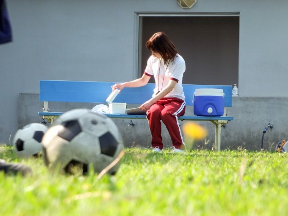 鈴村あいりがサッカー部のマネージャーになって犯されてるエロ画像 6