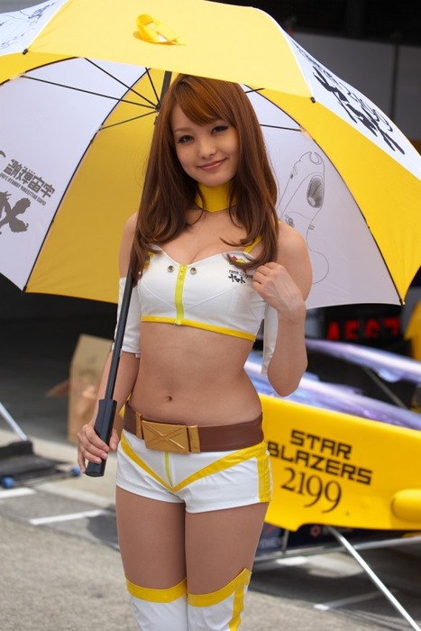 レースクイーン・キャンギャルの太ももや胸の谷間がエロい画像40枚 21