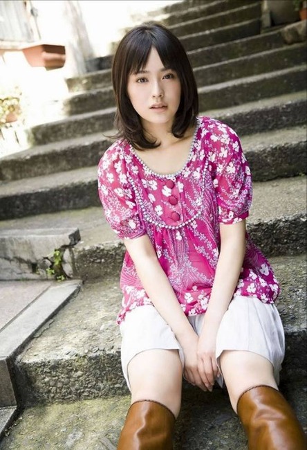 貫地谷しほり(25)女優の着衣巨乳がエロい画像まとめ 26