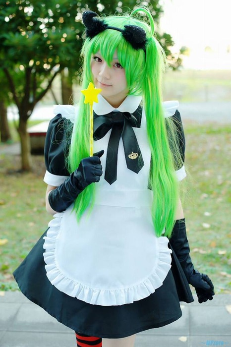 可愛いプロコスプレイヤーの着エロ画像 23