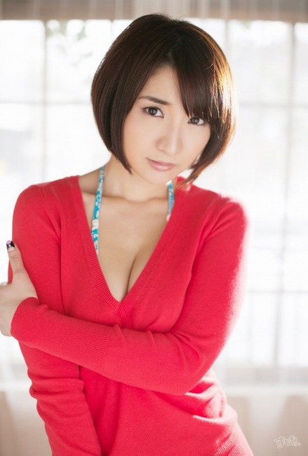 尾崎ナナのOLスーツコスプレがエロい画像70枚 42