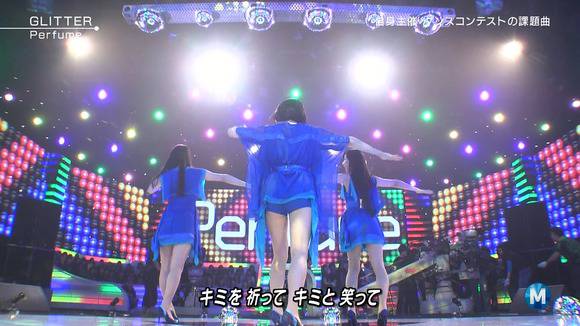 MステでPerfumeの生足がエロいキャプ画像30枚 25