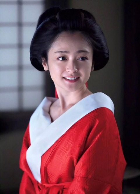 【安達祐実 濡れ場ヌードエロ画像】子役時代から知る人はわりかしショックだが抜いてしまうらしいｗｗｗｗｗｗ 3