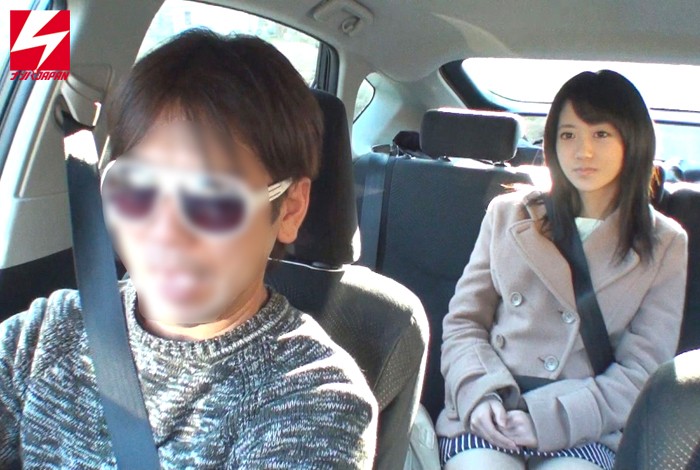 運賃をただにする代わりに素人のパンチラやオナニーを見せてもらってるタクシー運転手 4