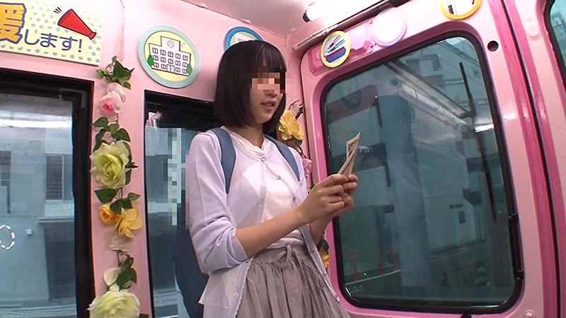 渋谷で大学受験を控える素人予備校生をマジックミラー号に乗せて犯してるエロ動画 2