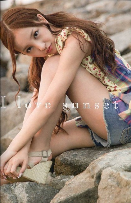 AKB48板野友美・ともちんのエロ画像32枚 30