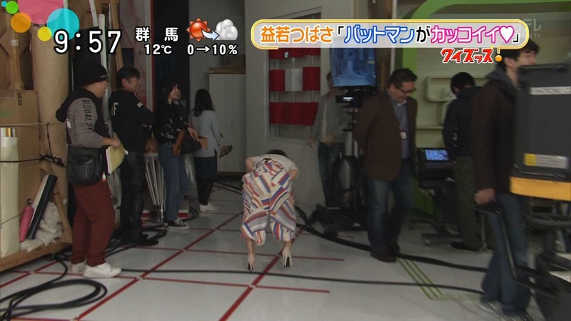 鈴木奈々　生放送中にトイレに行く 1