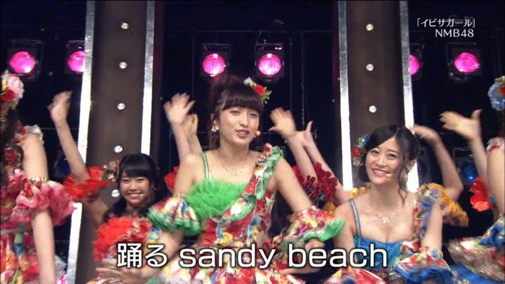 NMB48が超ミニスカ衣装で踊ってるエロ画像30枚　【イビサガール】 8