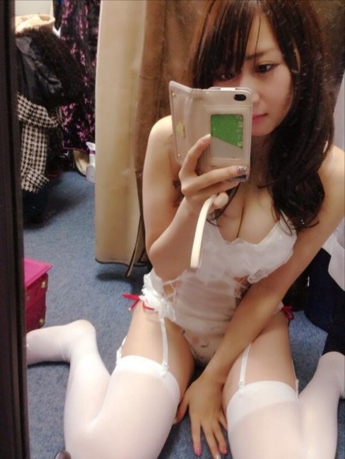 人気グラビアアイドル達の自撮りエロ写メ・画像30枚 32