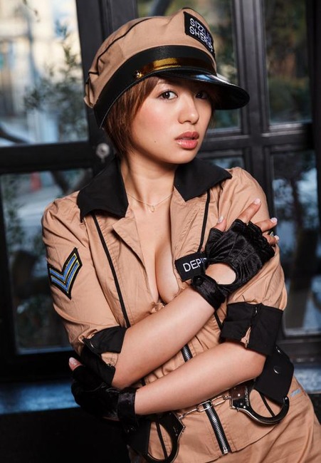 タレ目が可愛い星美りかとコスプレセックスしたくなるエロ画像 44