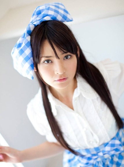 鈴木 咲　グラビアアイドルのコスプレが素晴らしい！ 23