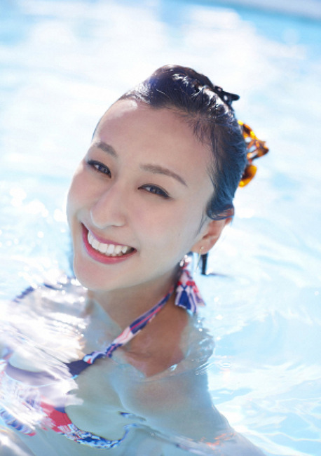 【画像76枚】浅田舞のファースト写真集発売決定、彼女はなぜグラビアに挑戦したのか？「不安だらけでネガティブなことしか考えてなかった」 12