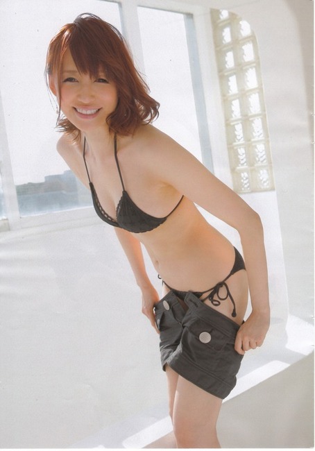 石田紗英子 お天気キャスターのグラビア画像がエロい 13