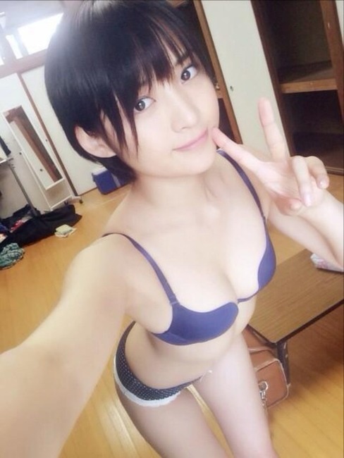 アイドルが自撮りでPRしてるエロ画像まとめ 10