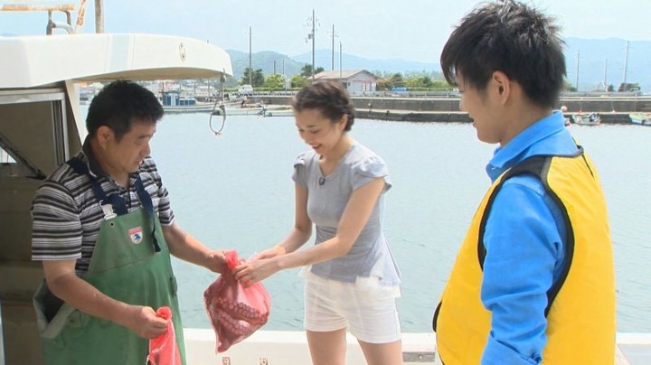 山崎真実　大阪出身グラドルの着衣おっぱい画像 7