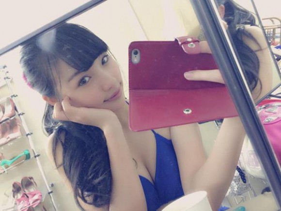 小林かれんの水着コスプレが抜けるエロ画像 26