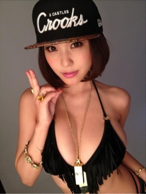 岸明日香　巨乳グラドルの自撮りエロ写メ30枚 8