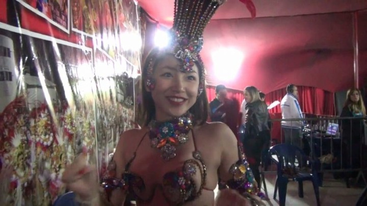 ハロプロエッグの吉川友がブラジルサンバを踊ってるエロ画像 5