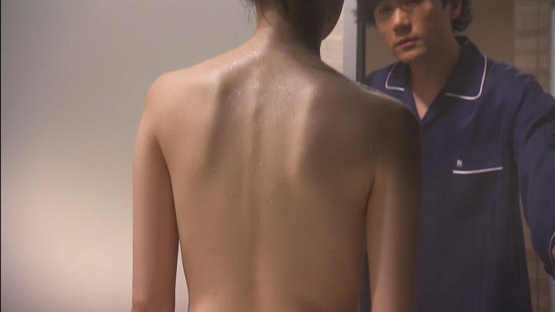 ドラマ「不機嫌な果実」栗山千明のベッドシーンが抜ける 3