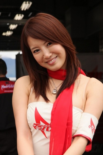 キャンギャル・レースクイーンの衣装がエロい画像30枚 26