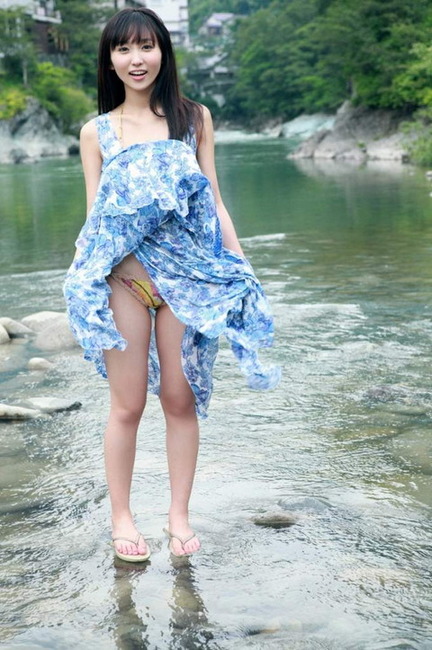 吉木りさの網タイツ姿がエロい画像などまとめ 22