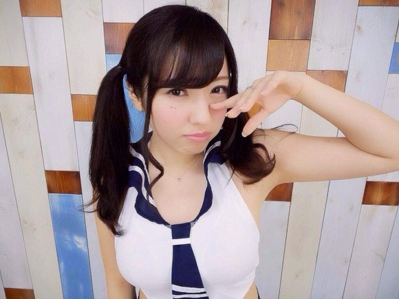 富永一葉のコスプレ自撮りが抜けるエロ画像 52