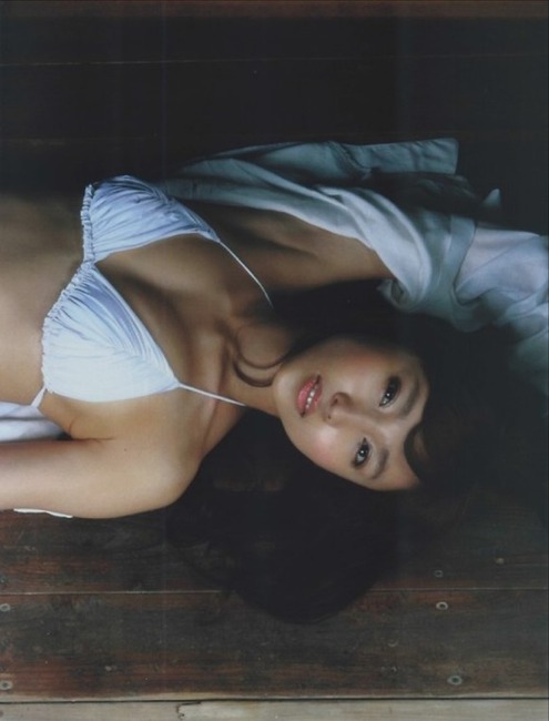 吉木りさの脇をペロペロしたくなるエロ画像まとめ 18