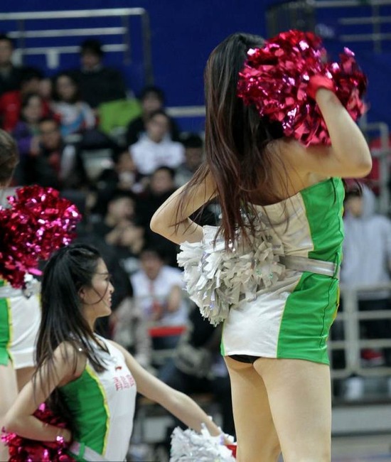 台湾チアリーダーのパンチラや胸チラがエロい画像35枚 23