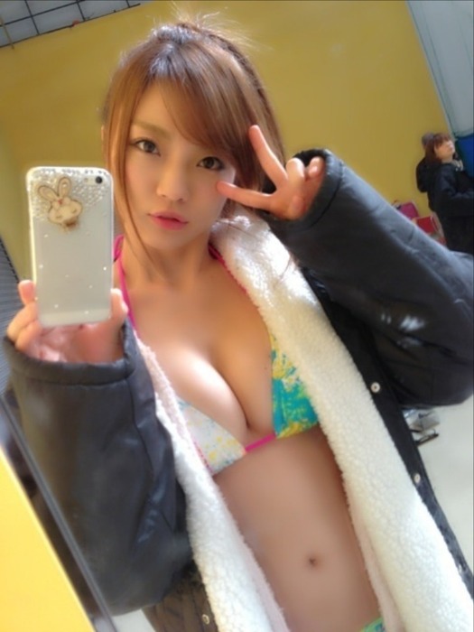 平塚奈菜 Fカップグラビアアイドルの自撮りエロ写メ・画像 12