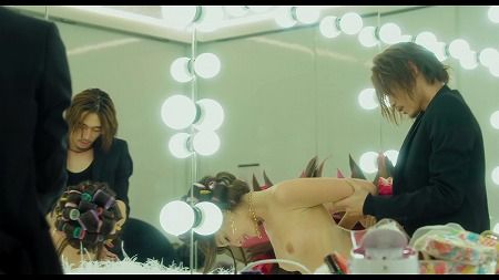 【画像】映画で見せた沢尻エリカのﾌﾟﾙﾌﾟﾙ美白おっぱいｗｗｗ 12