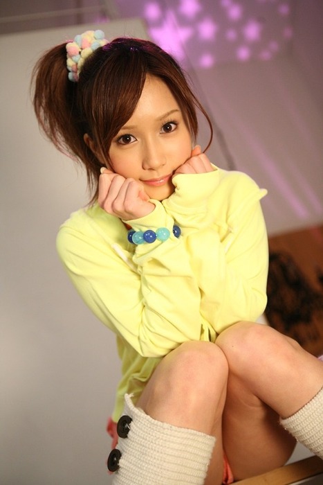 顔だけで抜けちゃう可愛いAV女優のエロ画像35枚 13