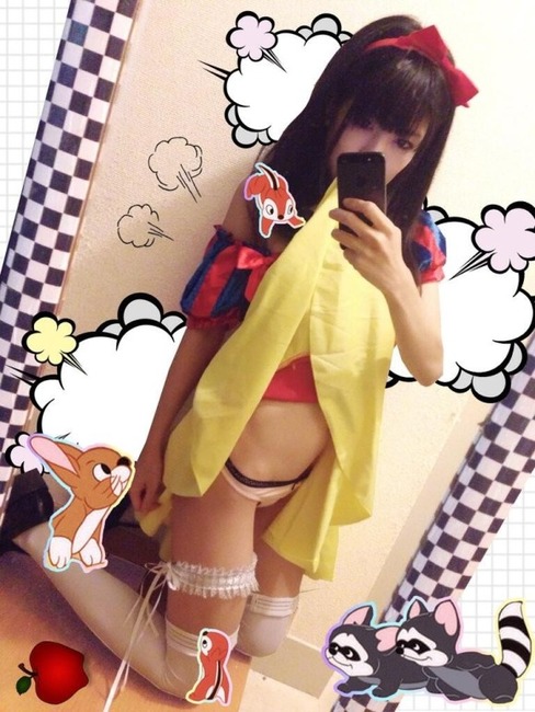 くびれがエロいコスプレイヤーの自撮りエロ写メ・画像30枚 16