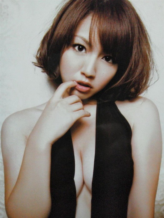 磯山さやかが舌出して誘ってるエロ画像 11